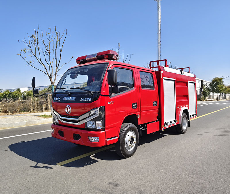 東風(fēng)2.8噸水罐消防車(chē)